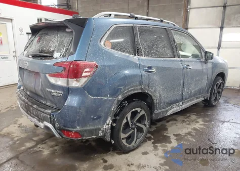 2024 Subaru Forester Touring z USA, uszkodzony, nr VIN JF2SKAMC2RH470611